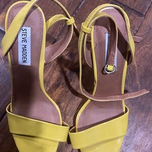 Steve Madden Women's Yellow Sandals